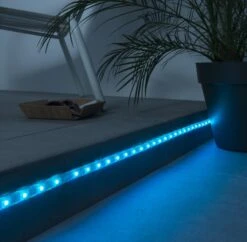 Ruban LED 1 M Extérieur LED Intégrée = 120 Lm, Couleurs Changeantes INSPIRE
