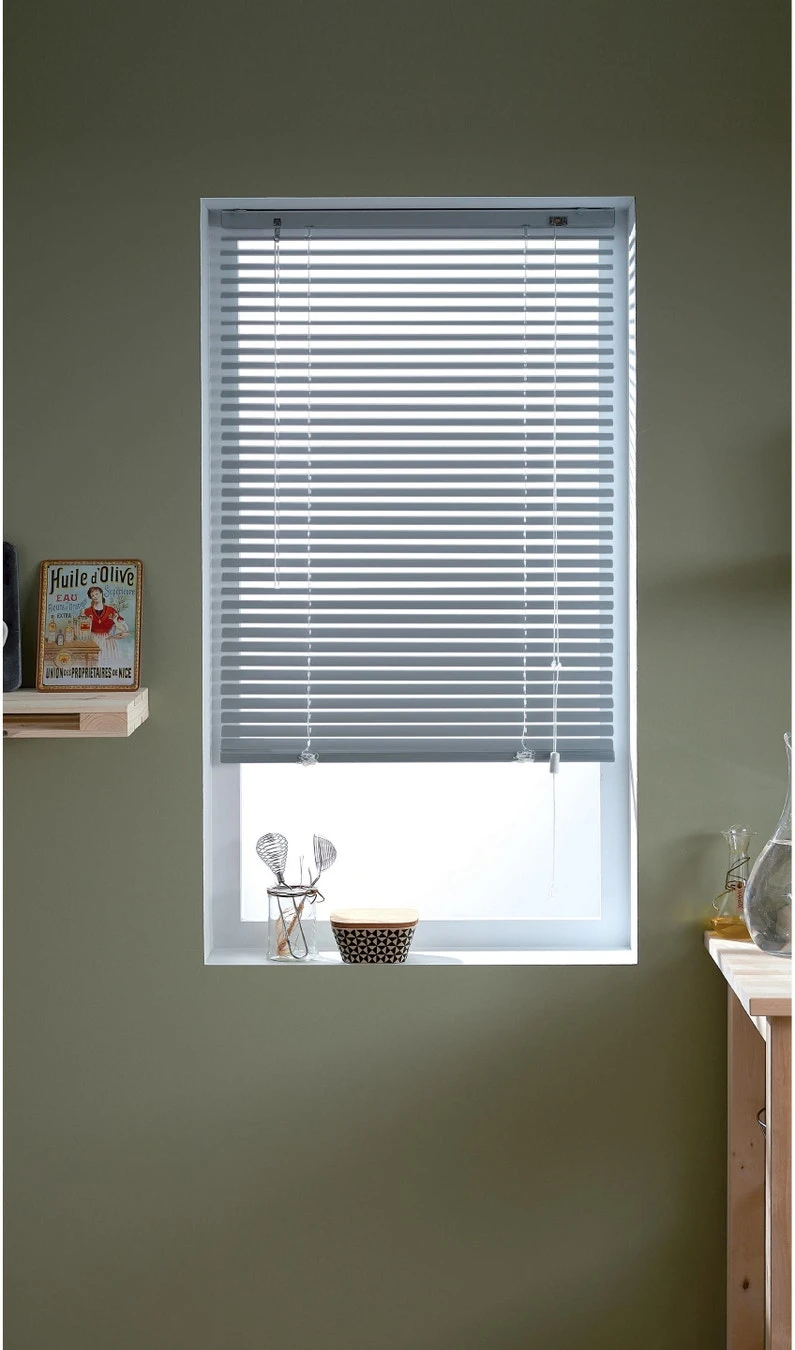 Store Vénitien Aluminium, Gris Los Angeles, L.40 X H.175 Cm 1 Store Vénitien Aluminium, Gris Los Angeles, L.40 X H.175 Cm