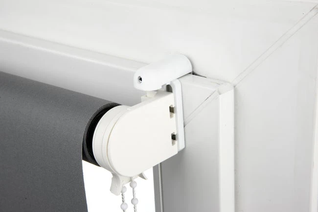 Lot De 3 Supports Avec Joint Blanc Pour Tout Type De Store 1 Lot De 3 Supports Avec Joint Blanc Pour Tout Type De Store