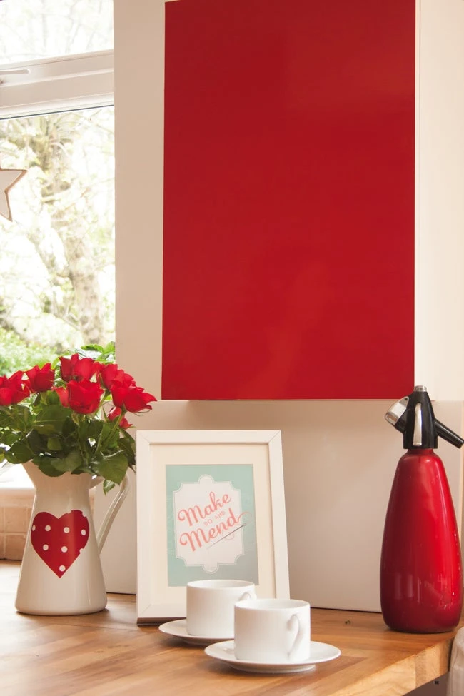 Revêtement Adhésif Uni, Rouge, 1.5 M X 0.45 M 1 Revêtement Adhésif Uni, Rouge, 1.5 M X 0.45 M