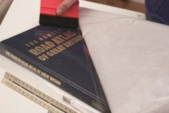 Revêtement Adhésif Glossy, Incolore, 1.5 M X 0.45 M